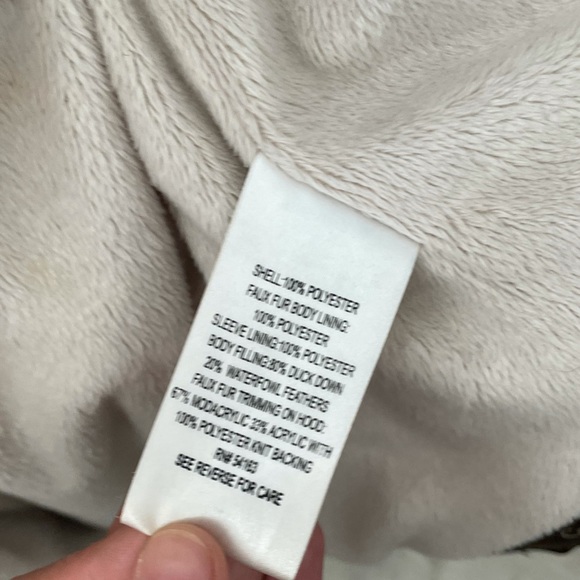 Calvin Klein Puffer Coat. - Picture 4 of 5